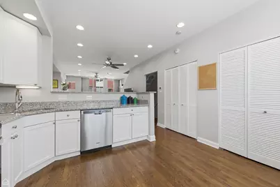 6951 N Western Avenue #B, Chicago, IL 60645 - Photo 13