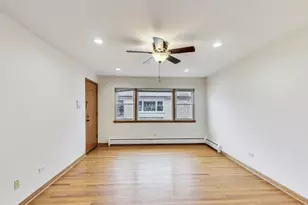 4933 N Lester Ave, Chicago, IL 60630 - Photo 5