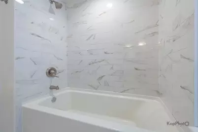 811 S Lytle Street #410, Chicago, IL 60607 - Photo 23