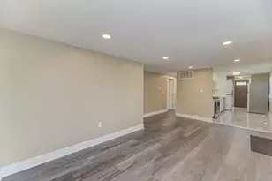 502 Tyler Dr, Carpentersville, IL 60110 - Photo 5