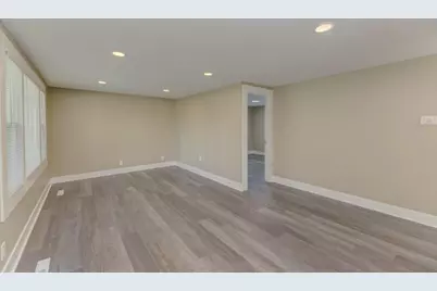 502 Tyler Drive, Carpentersville, IL 60110 - Photo 3