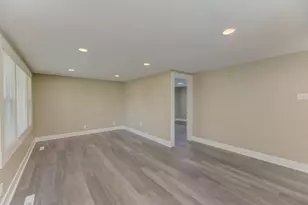 502 Tyler Dr, Carpentersville, IL 60110 - Photo 3