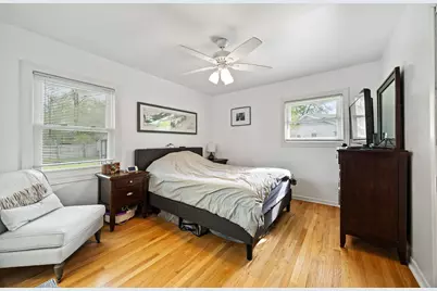 948 Carswell Court, Elk Grove Village, IL 60007 - Photo 11