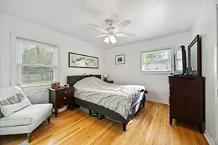 948 Carswell Ct, Elk Grove Village, IL 60007 - Photo 11