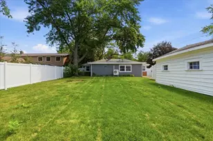 1186 Highland Rd, Mundelein, IL 60060 - Photo 19