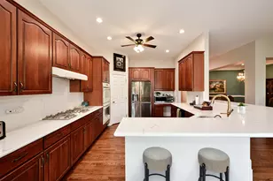 907 Middleton Ln, Inverness, IL 60010 - Photo 9