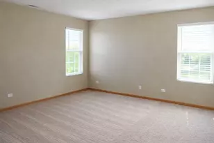 1447 Millbrook Dr, Algonquin, IL 60102 - Photo 5