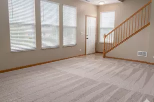 1447 Millbrook Dr, Algonquin, IL 60102 - Photo 3