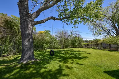 913 Vine Street, Streamwood, IL 60107 - Photo 19
