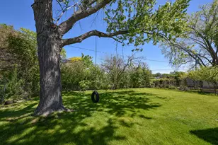 913 Vine St, Streamwood, IL 60107 - Photo 19