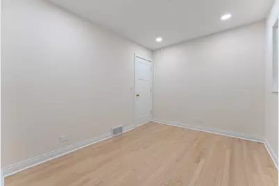 932 N Ridgeway Avenue, Chicago, IL 60651 - Photo 13