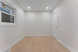 932 N Ridgeway Ave, Chicago, IL 60651 - Photo 17