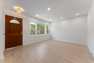 932 N Ridgeway Avenue, Chicago, IL 60651 - Photo 5