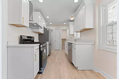 932 N Ridgeway Avenue, Chicago, IL 60651 - Photo 9