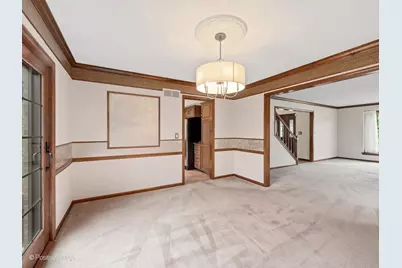 2S517 Danbury Drive, Glen Ellyn, IL 60137 - Photo 17
