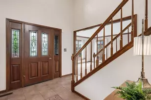 2S517 Danbury Dr, Glen Ellyn, IL 60137 - Photo 9