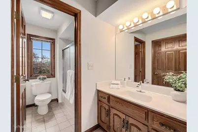 2S517 Danbury Drive, Glen Ellyn, IL 60137 - Photo 33