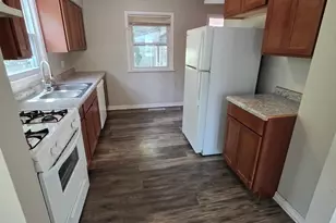 102 N Berteau Ave, Bartlett, IL 60103 - Photo 5