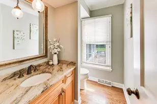 363 Anjou Dr, Northbrook, IL 60062 - Photo 19