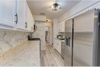 1475 Rebecca Drive #418, Hoffman Estates, IL 60169 - Photo 9