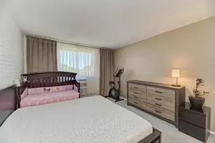 1475 Rebecca Dr, Hoffman Estates, IL 60169 - Photo 17