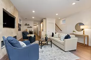 2043 N Bissell St, Chicago, IL 60614 - Photo 21