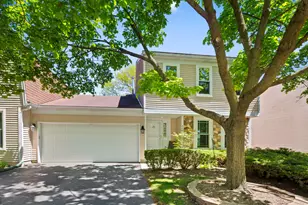 879 Burgess Cir, Buffalo Grove, IL 60089 - Photo 1