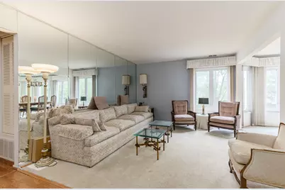 200 Lake Boulevard #415, Buffalo Grove, IL 60089 - Photo 7