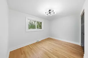 13947 S Saginaw Ave, Burnham, IL 60633 - Photo 17