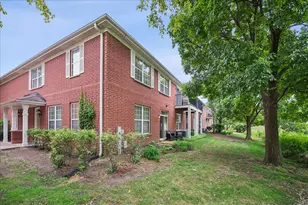 992 Enfield Dr, Northbrook, IL 60062 - Photo 17