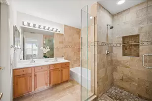 992 Enfield Dr, Northbrook, IL 60062 - Photo 13