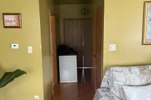 8008 S Ridgeland Ave, Chicago, IL 60617 - Photo 7