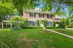 630 S Beverly Ln, Arlington Heights, IL 60005 - Photo 3