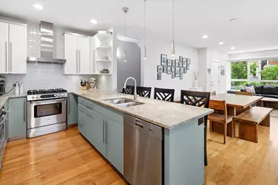 821 W Roscoe Street #1, Chicago, IL 60657 - Photo 9
