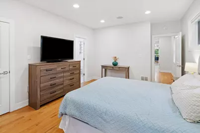 821 W Roscoe Street #1, Chicago, IL 60657 - Photo 13