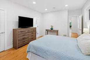 821 W Roscoe St, Chicago, IL 60657 - Photo 13