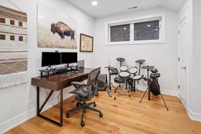 821 W Roscoe Street #1, Chicago, IL 60657 - Photo 25