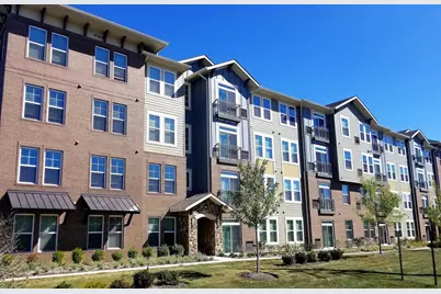 700 E Algonquin Road #2104, Schaumburg, IL 60173 - Photo 1
