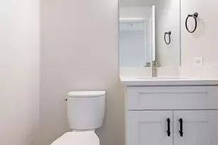 901 S Racine Ave, Chicago, IL 60607 - Photo 13