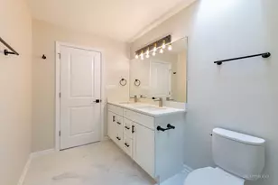 901 S Racine Ave, Chicago, IL 60607 - Photo 23
