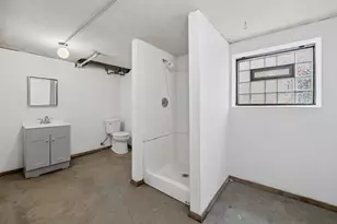 5849 W Eddy St, Chicago, IL 60634 - Photo 15