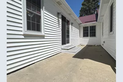 516 W 2nd Street, Momence, IL 60954 - Photo 9