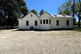 516 W 2nd St, Momence, IL 60954 - Photo 43