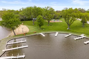 37127 N Hillside Dr, Lake Villa, IL 60046 - Photo 23
