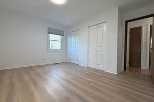 1161 Parker Ln, Buffalo Grove, IL 60089 - Photo 11