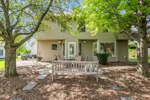 618 Birch St, Sugar Grove, IL 60554 - Photo 5