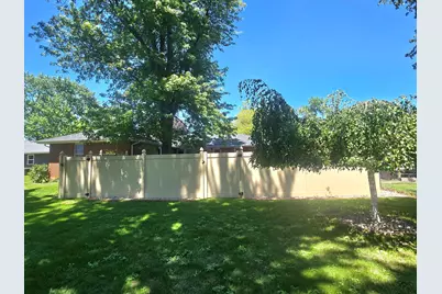 330 W Second South Street, Chebanse, IL 60922 - Photo 5