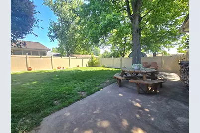 330 W Second South Street, Chebanse, IL 60922 - Photo 7