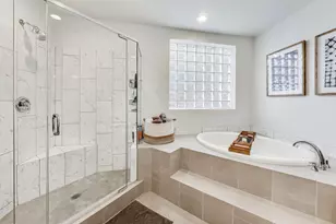 308 W Evergreen Ave, Chicago, IL 60610 - Photo 13