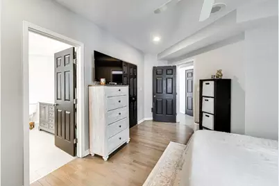 308 W Evergreen Avenue #2, Chicago, IL 60610 - Photo 11